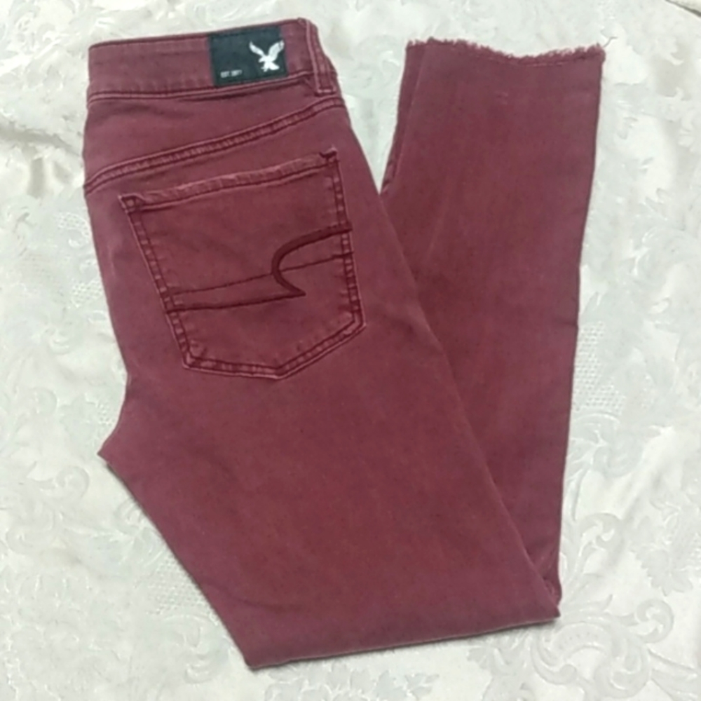 American Eagle burgundy jegging crop jeans - Super Super Stretch Sz 6